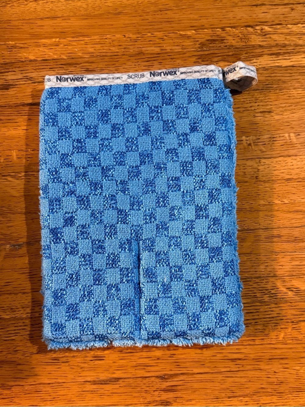 Norwex Bathroom Scrub Mitt Blue NWOT